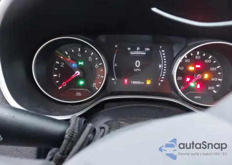 2019 Jeep Compass Altitude 4X4 z USA, uszkodzony, nr VIN 3C4NJDBB6KT653009